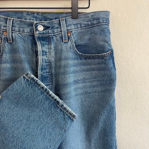 LEVI’s 501 High Rise Denim Jeans Straight Leg Button Fly - Size W32xL26 - Picture 3 of 6